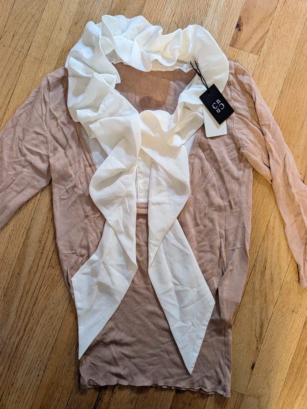 Japanese fashion+Cream Ruffle Scarf on Blush Pink Top